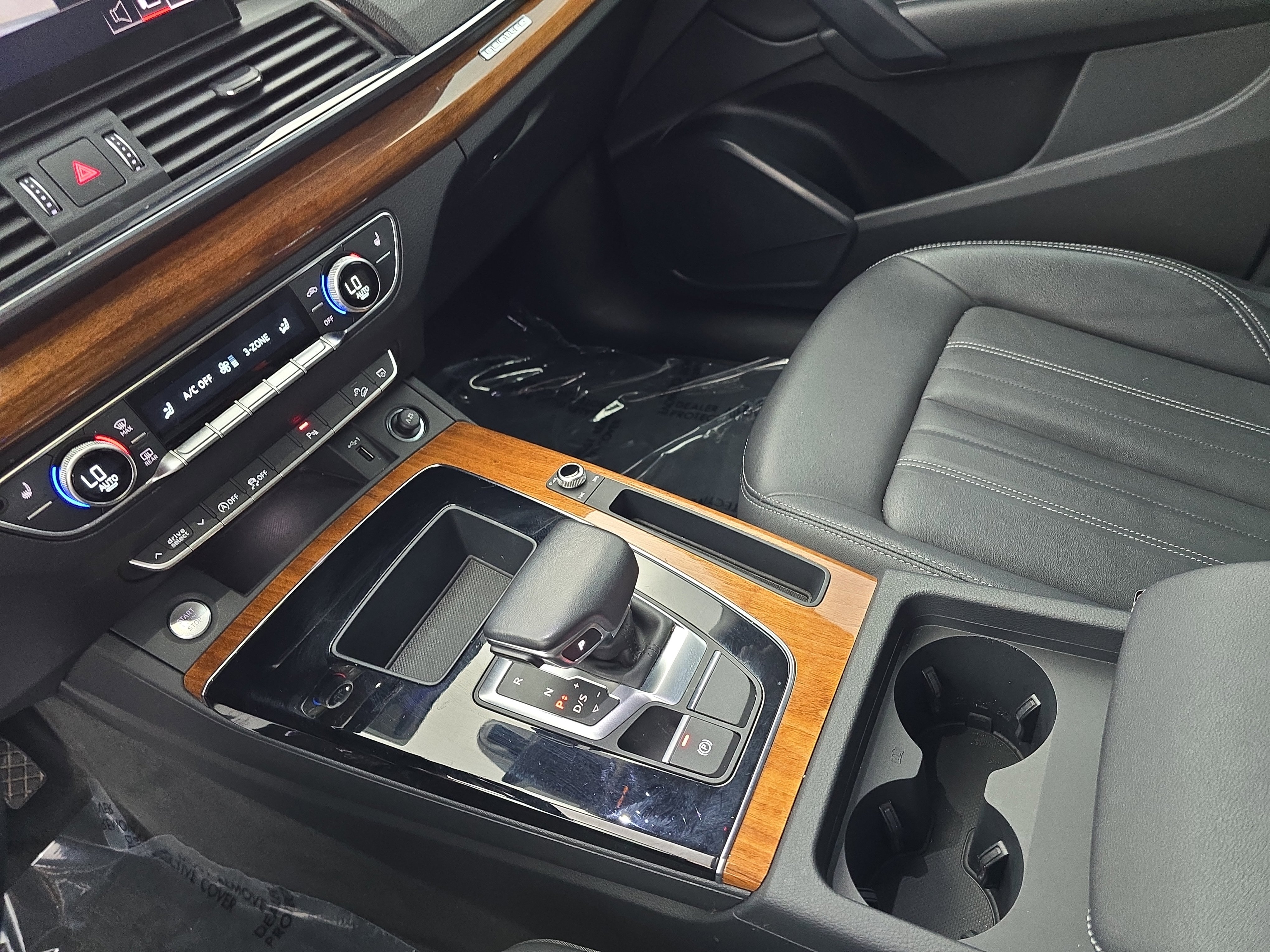 Used 2023 Audi Q5 2.0T Premium w/ Convenience Package image 25