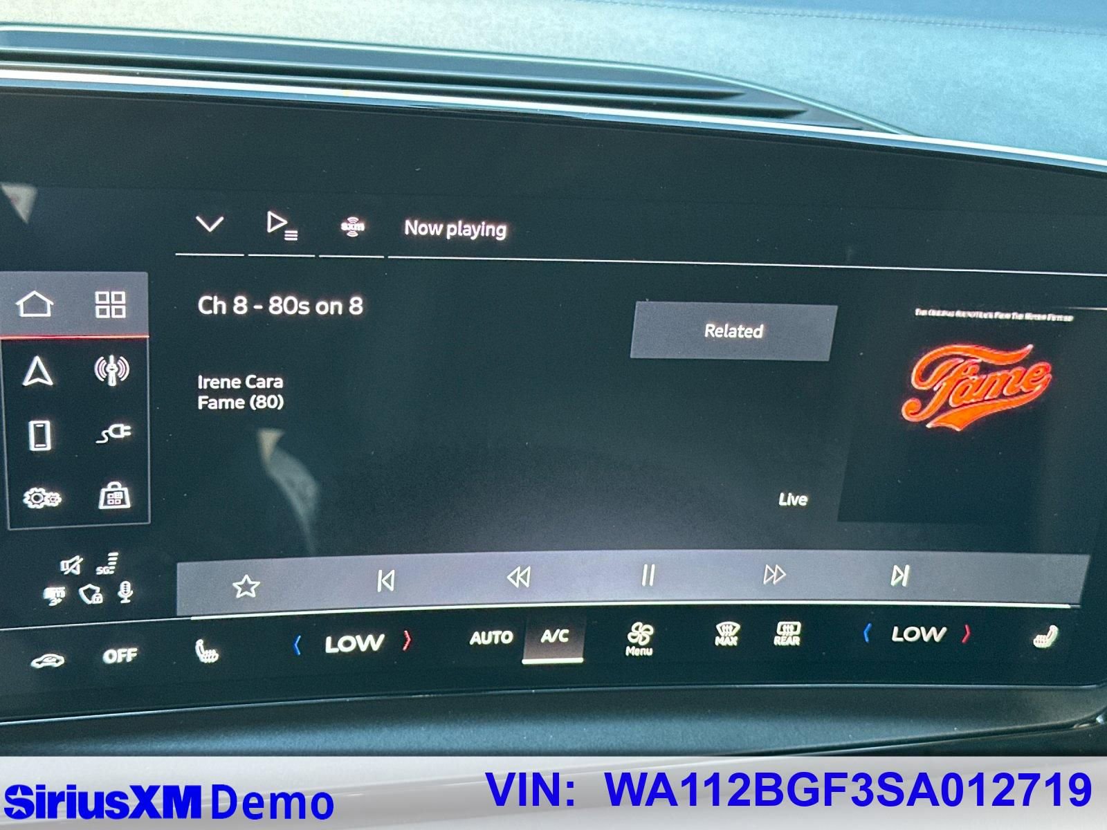 Used 2025 Audi Q6 e-tron Premium w/ Convenience Package image 32