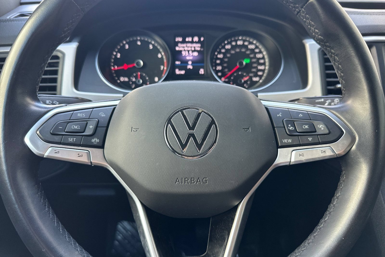 Used 2020 Volkswagen Atlas Cross Sport SE AWD/4WD image 27