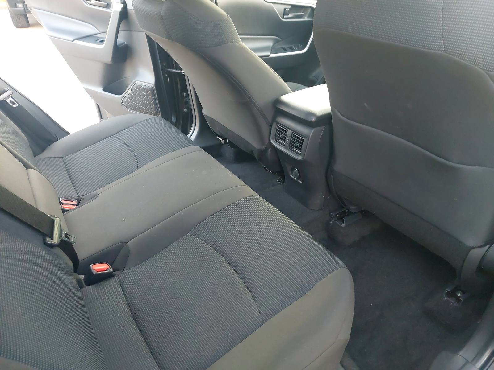 Used 2024 Toyota RAV4 LE FWD image 11