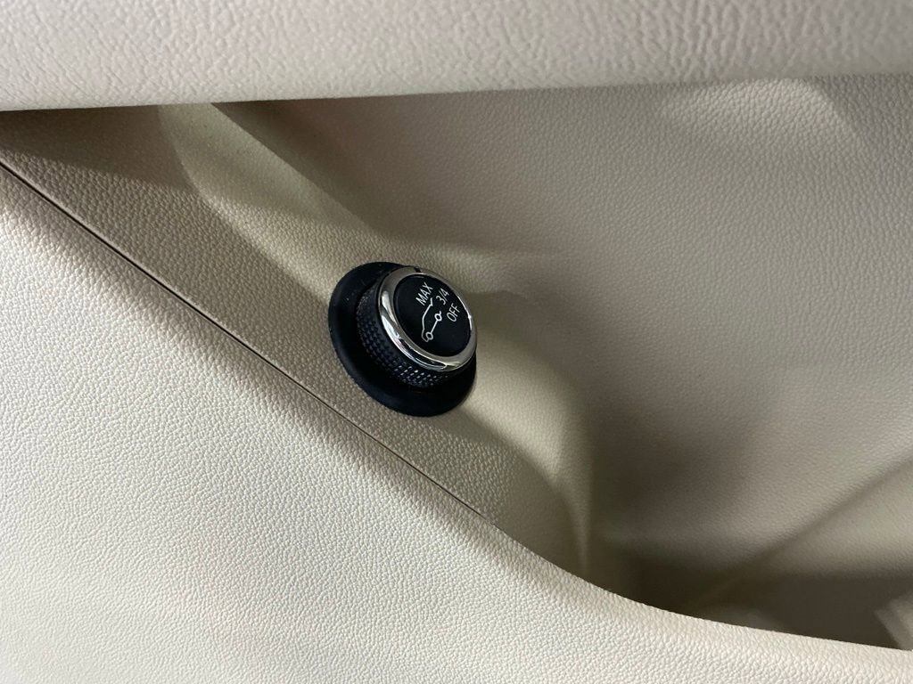 Used 2019 Cadillac XT5 Premium Luxury FWD image 12