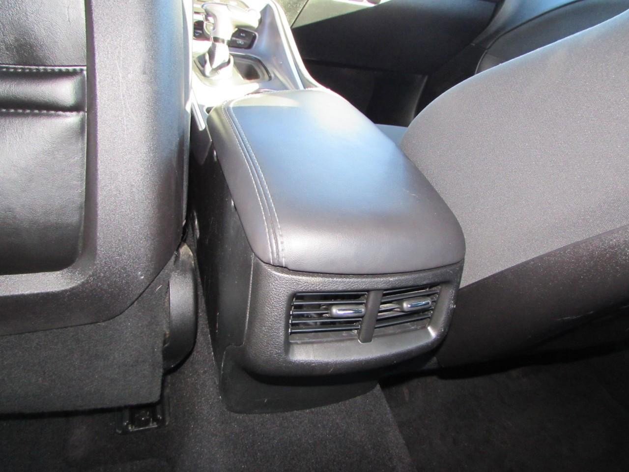 Used 2019 Dodge Challenger SXT image 24