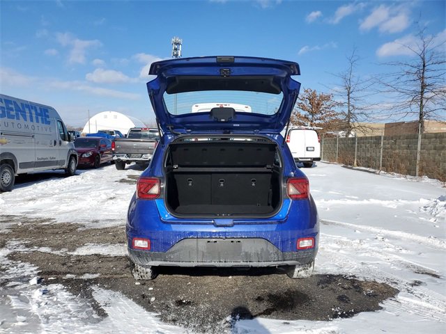 Used 2023 Hyundai Venue Limited w/ Cargo Package image 25