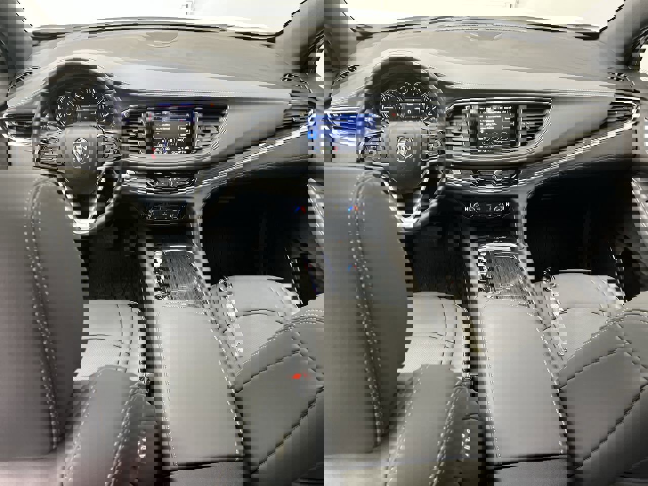 Certified 2024 Buick Enclave Essence w/ Experience Buick Package image 4