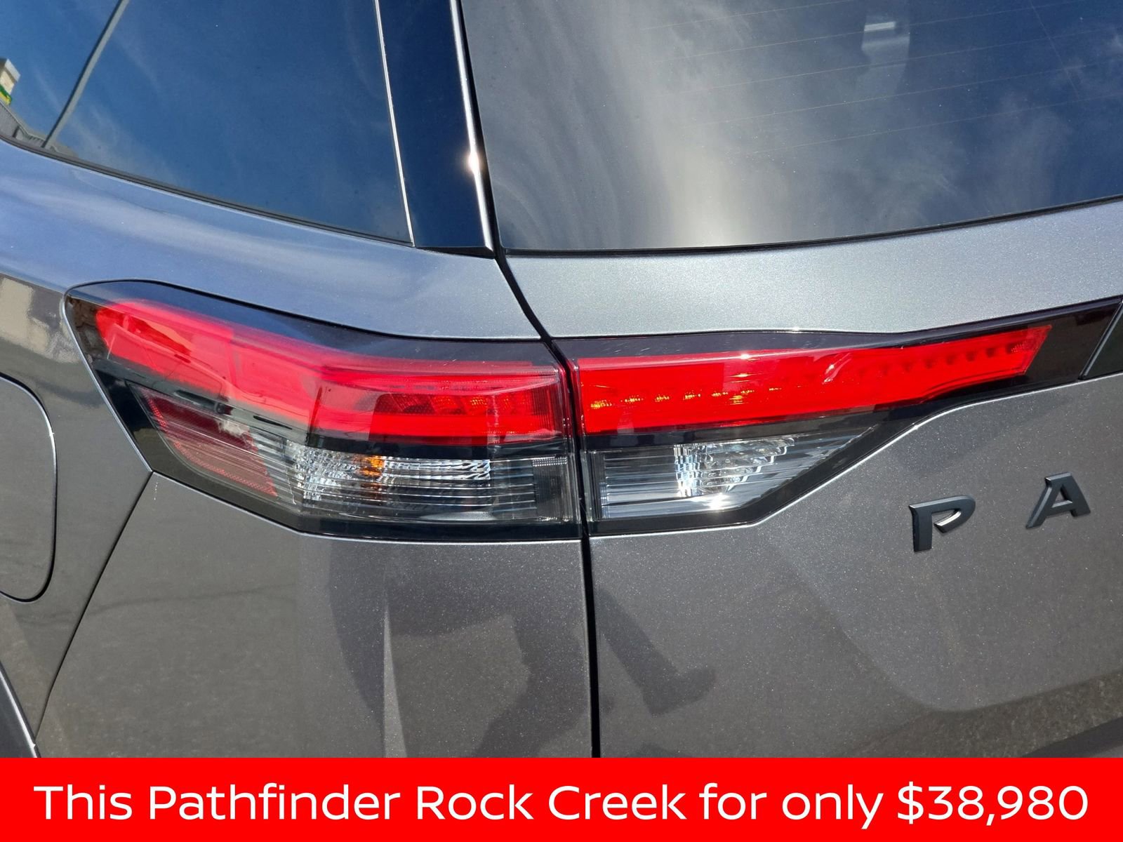 Used 2025 Nissan Pathfinder Rock Creek image 42