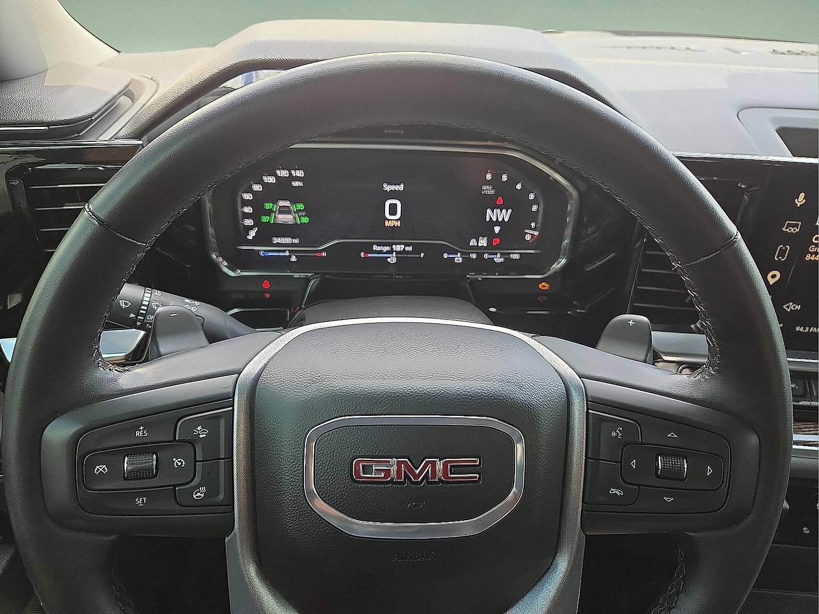 Used 2024 GMC Sierra 1500 Elevation w/ Elevation Premium Package AWD/4WD image 4