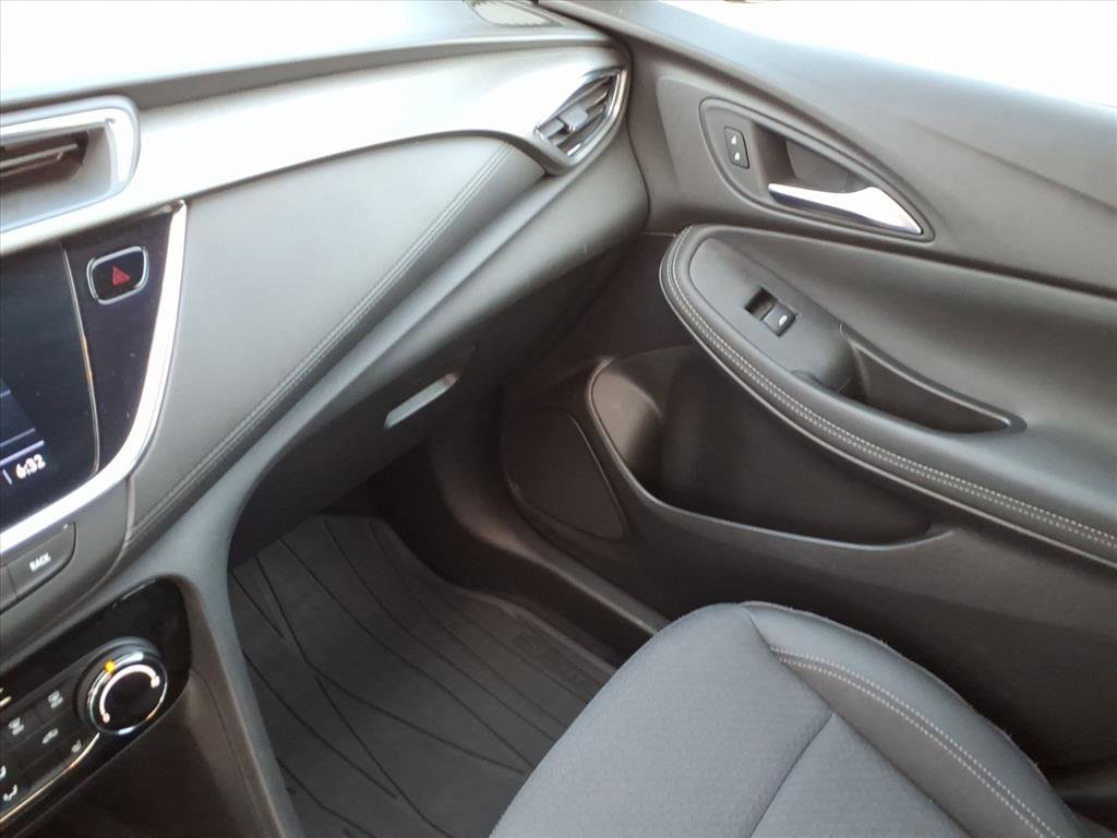 Used 2023 Buick Encore GX Preferred w/ Cold Weather Comfort Package AWD/4WD image 32