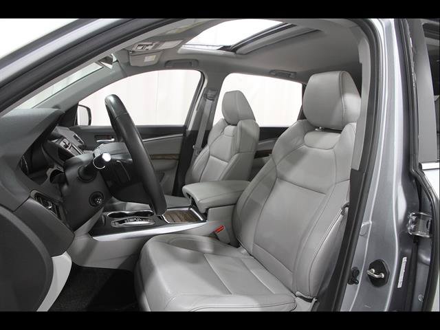 Used 2020 Acura MDX SH-AWD w/ Technology Package image 5