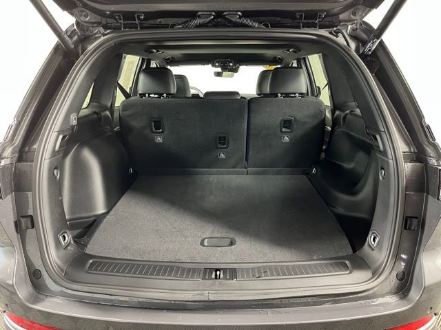 Used 2026 Jeep Grand Cherokee Altitude image 43