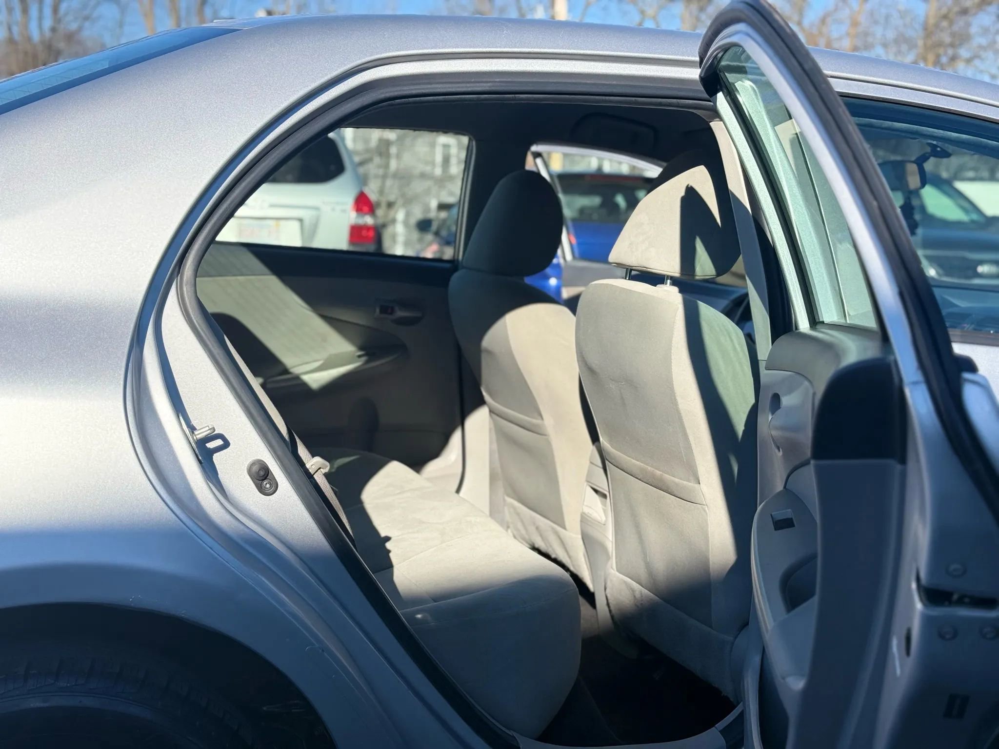 Used 2010 Toyota Corolla S image 19