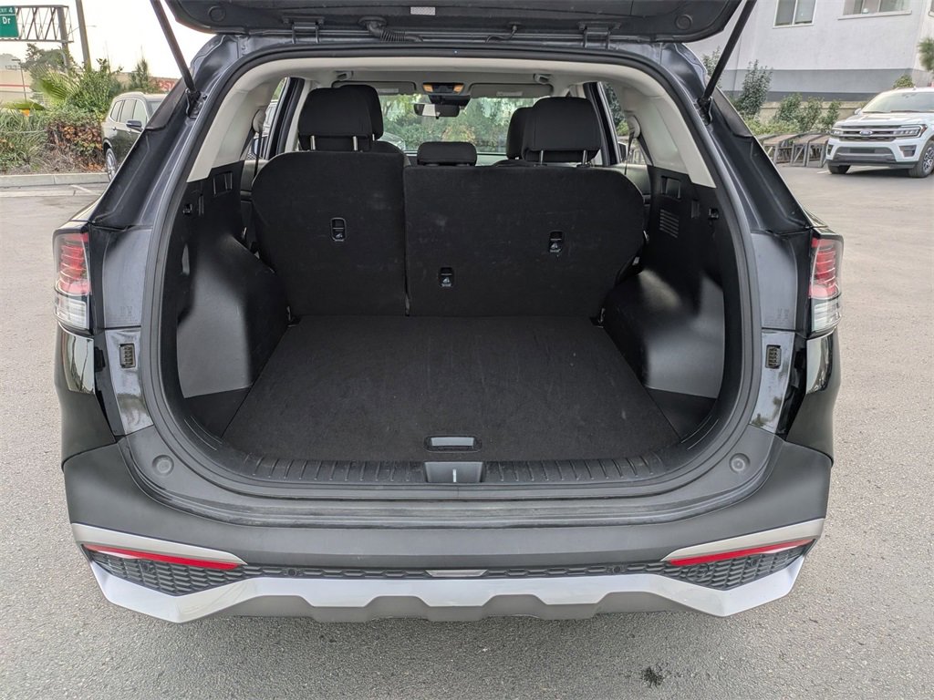 Used 2024 Kia Sportage LX image 32