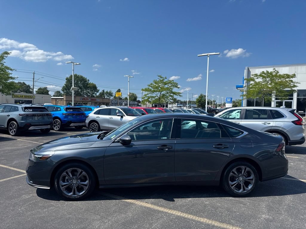 Certified 2023 Honda Accord EX image 8