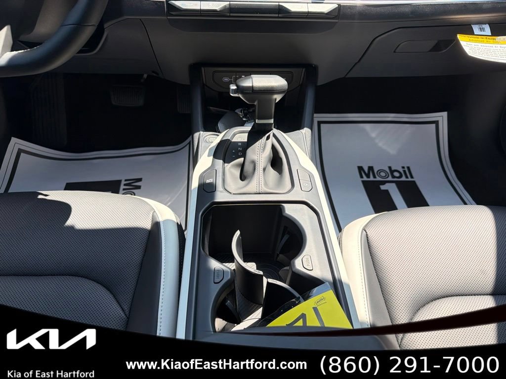 New 2026 Kia K4 GT-Line w/ GT-Line Sunroof Package FWD image 24