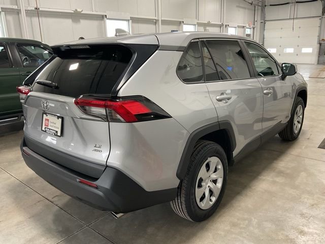Used 2023 Toyota RAV4 LE image 6