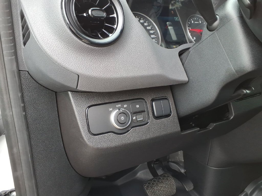 New 2026 Mercedes-Benz Sprinter 2500 image 17