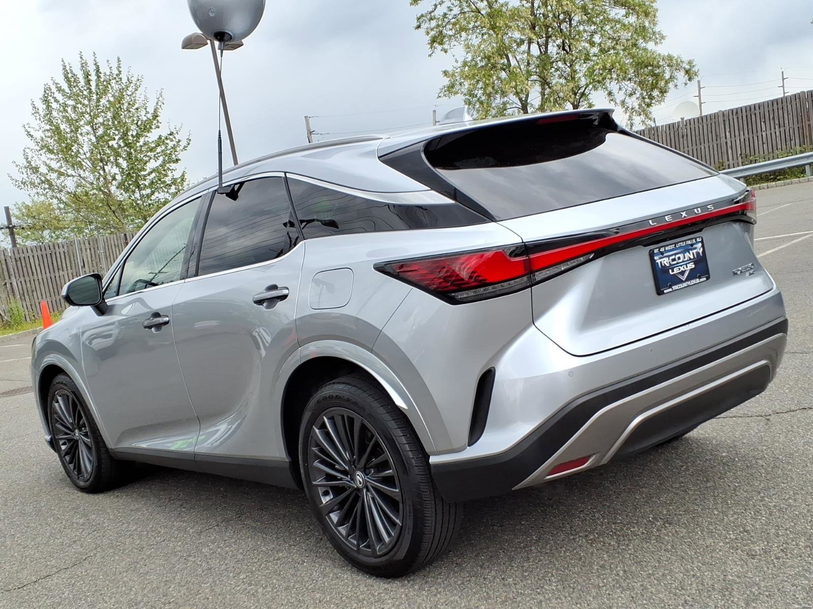 Certified 2025 Lexus RX 350 Premium w/ Convenience Package AWD/4WD image 4