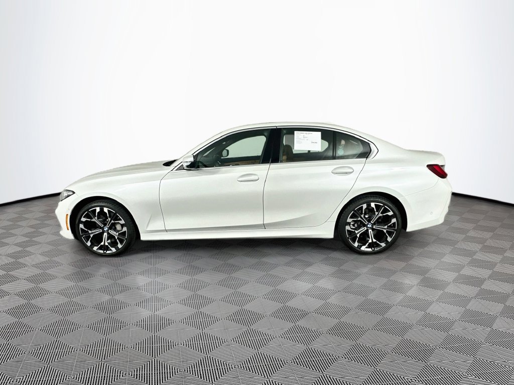Used 2025 BMW 330i xDrive Sedan AWD/4WD image 5