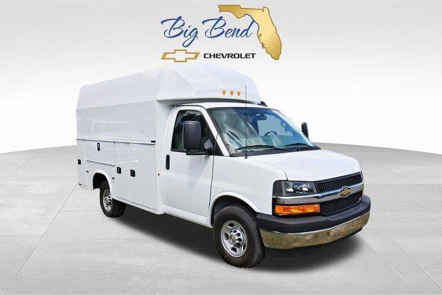 New 2025 Chevrolet Express 3500 w/ Power Convenience Package RWD image 1