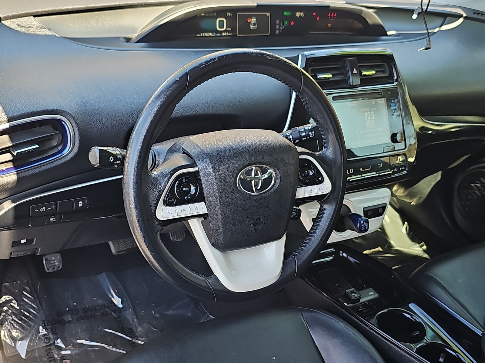 Used 2017 Toyota Prius Three Touring w/ Carpet Mat Package FWD image 15