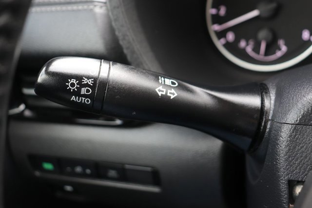 Used 2020 Nissan Sentra SV FWD image 19