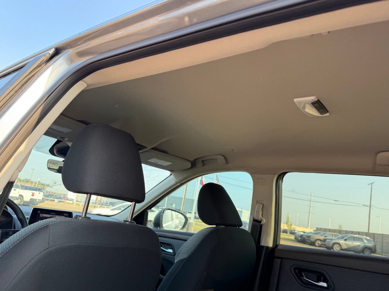 Certified 2023 Nissan Rogue SV FWD image 32