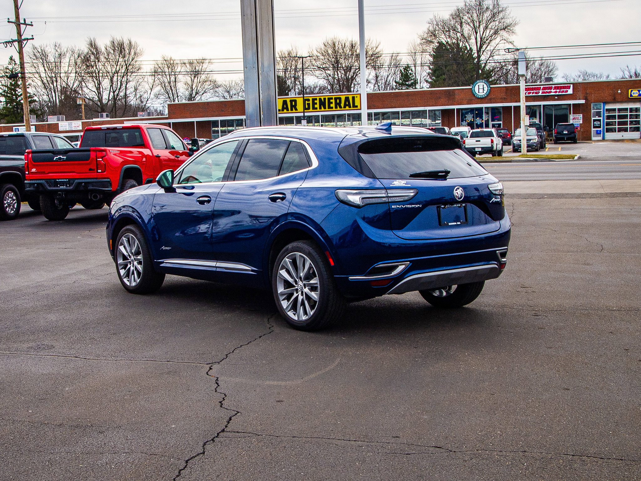 Used 2023 Buick Envision Avenir image 5