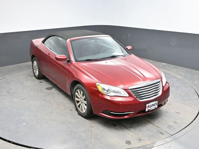 Used 2013 Chrysler 200 Touring image 11
