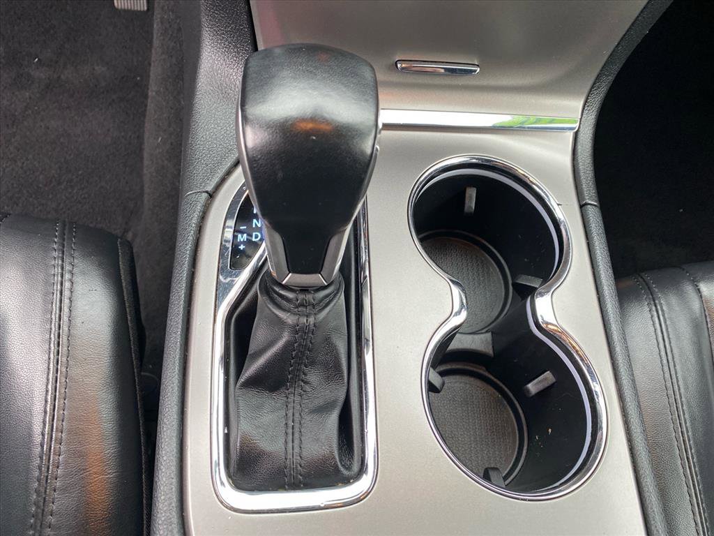 Used 2020 Jeep Grand Cherokee Limited AWD/4WD image 12