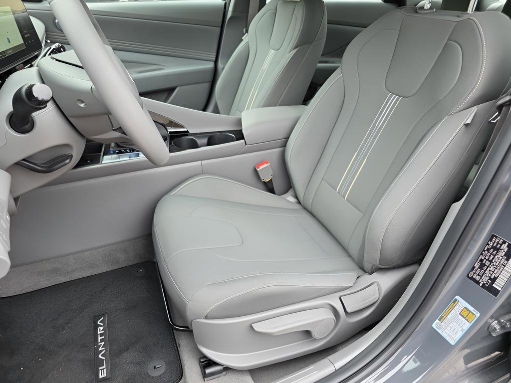 New 2026 Hyundai Elantra Sport image 13