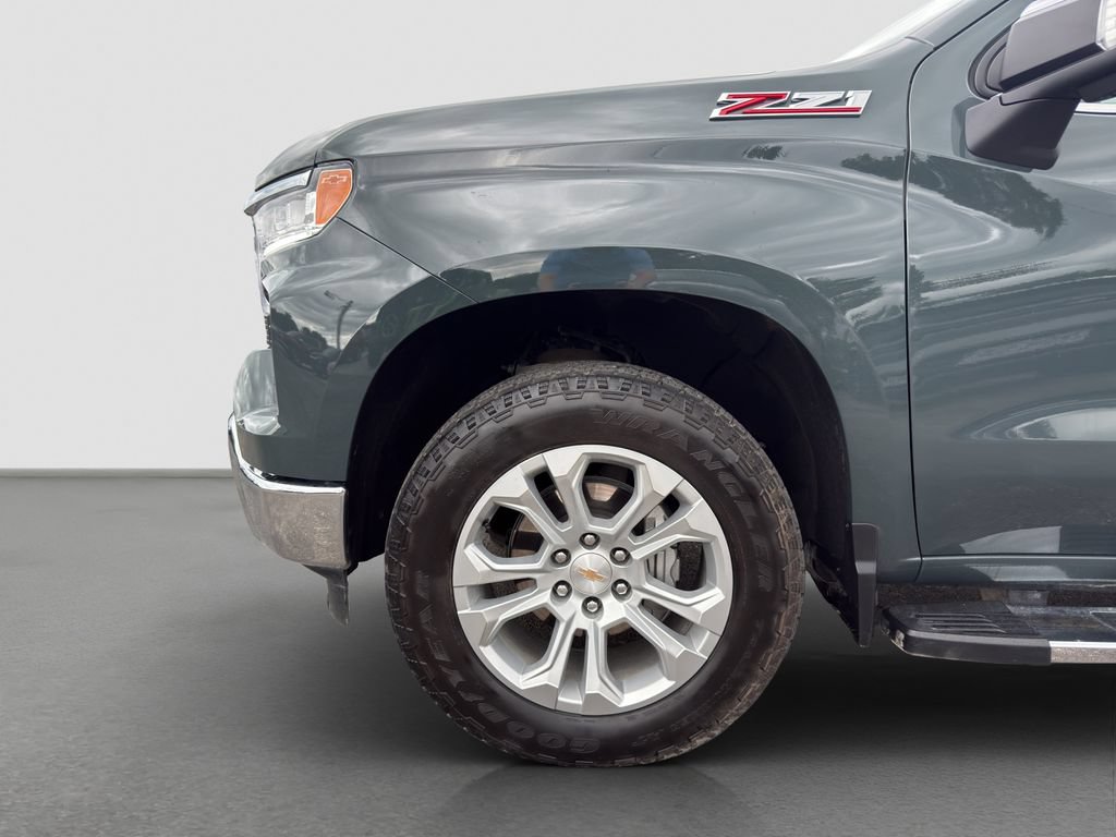 Used 2025 Chevrolet Silverado 1500 LTZ w/ LTZ Premium Package AWD/4WD image 20