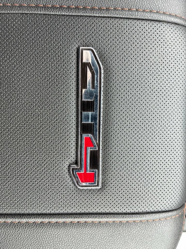 Used 2026 GMC Sierra 2500 AT4 AWD/4WD image 24