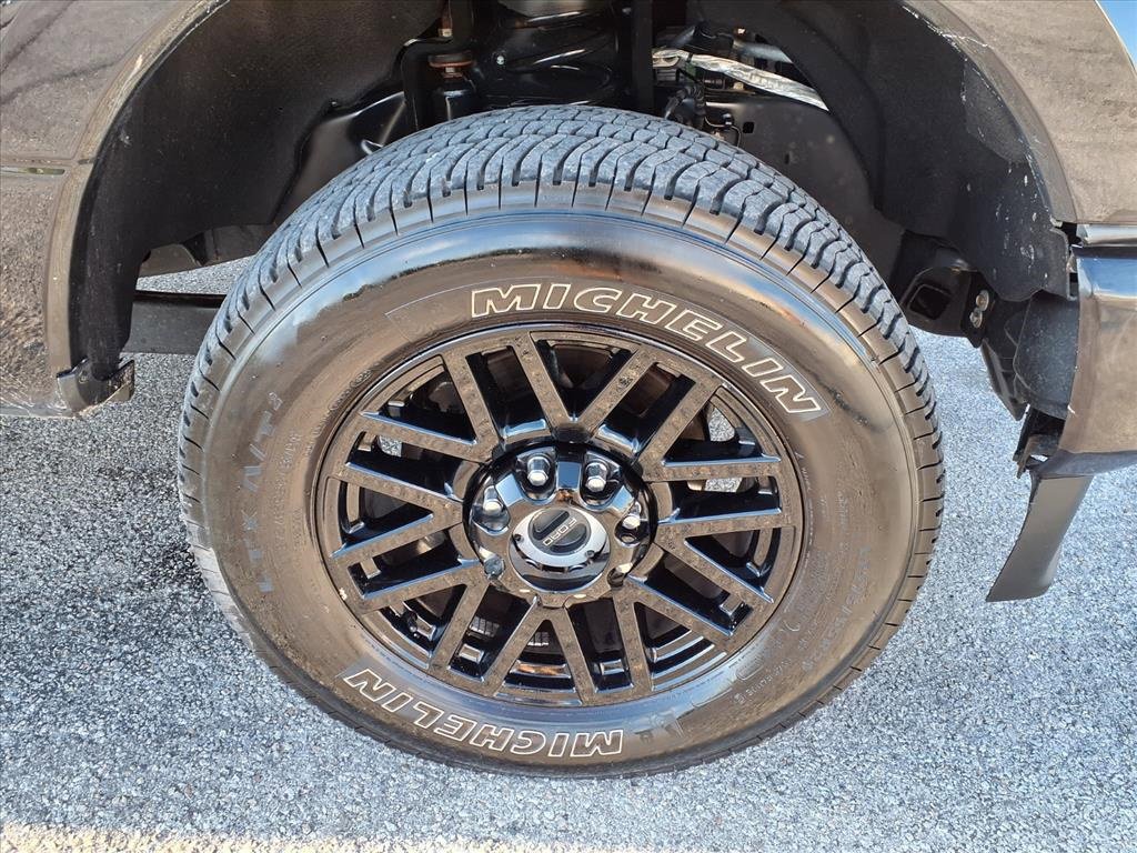 Used 2022 Ford F250 Lariat w/ Black Appearance Package image 9