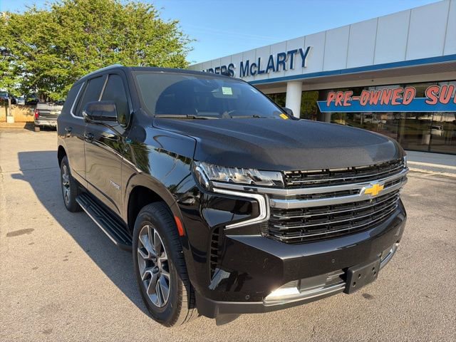Used 2024 Chevrolet Tahoe LT w/ Luxury Package image 2