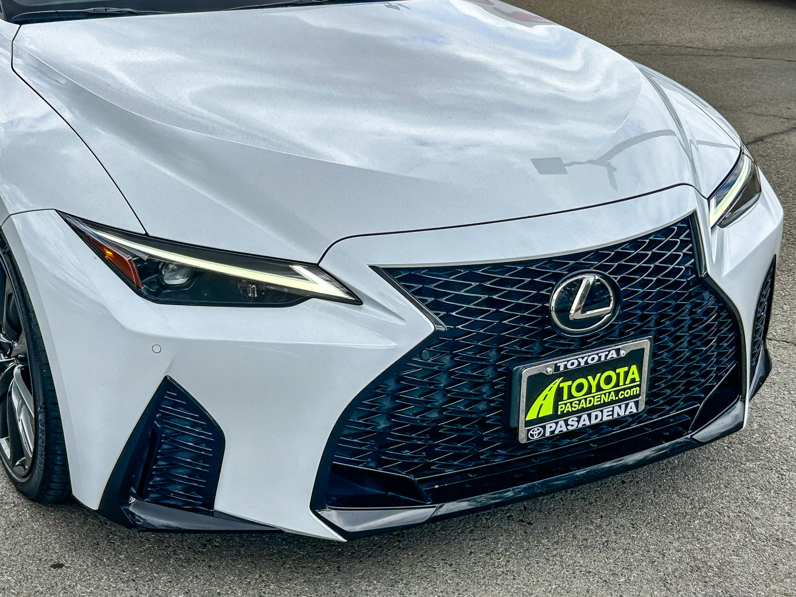 Used 2023 Lexus IS 350 F Sport w/ Accessory Package 2 RWD image 5