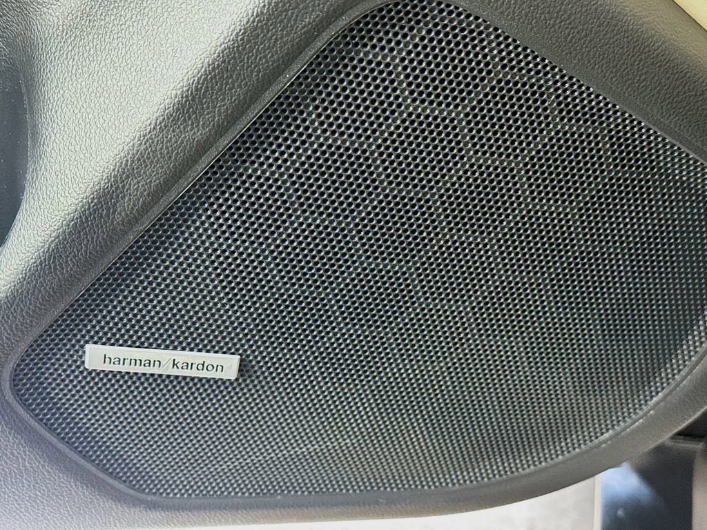 Used 2019 Subaru Outback 2.5i Limited w/ Popular Package #2 image 22