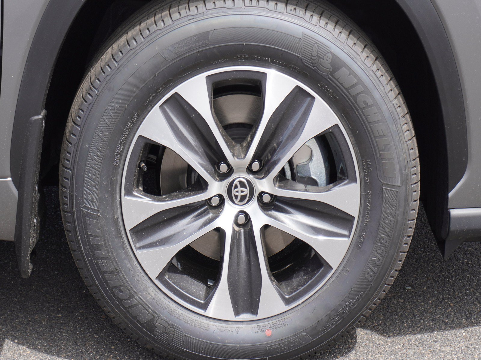 New 2026 Toyota Highlander XLE AWD/4WD image 5