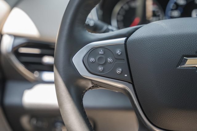 Used 2023 Chevrolet Traverse Premier AWD/4WD image 38