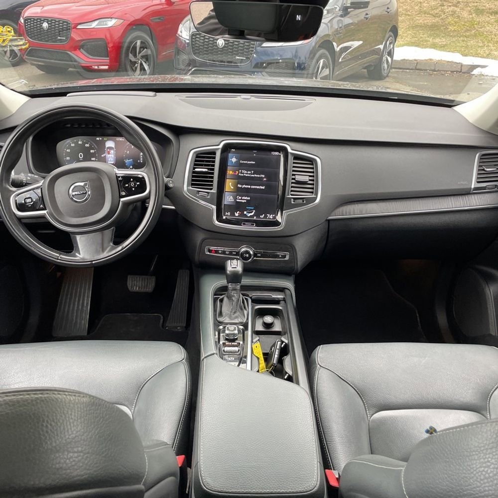 Used 2020 Volvo XC90 T6 Momentum image 7