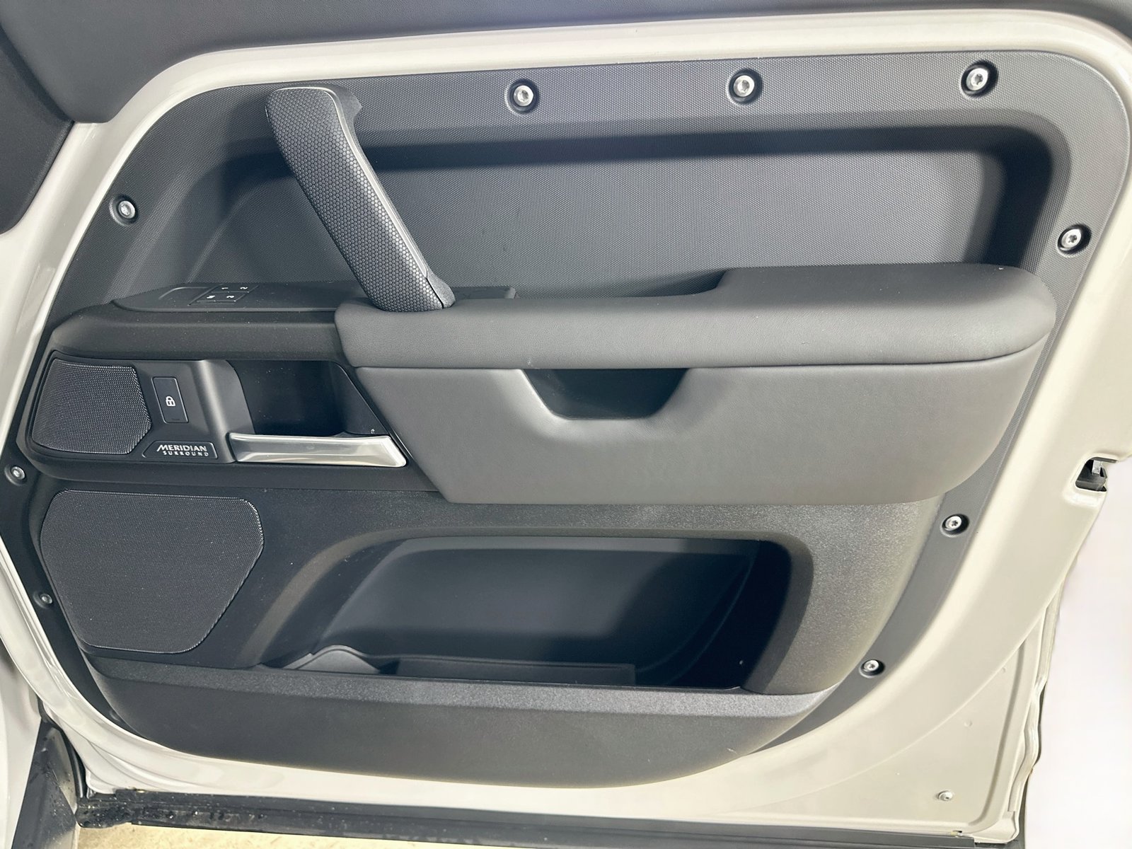 New 2026 Land Rover Defender 110 X AWD/4WD image 42