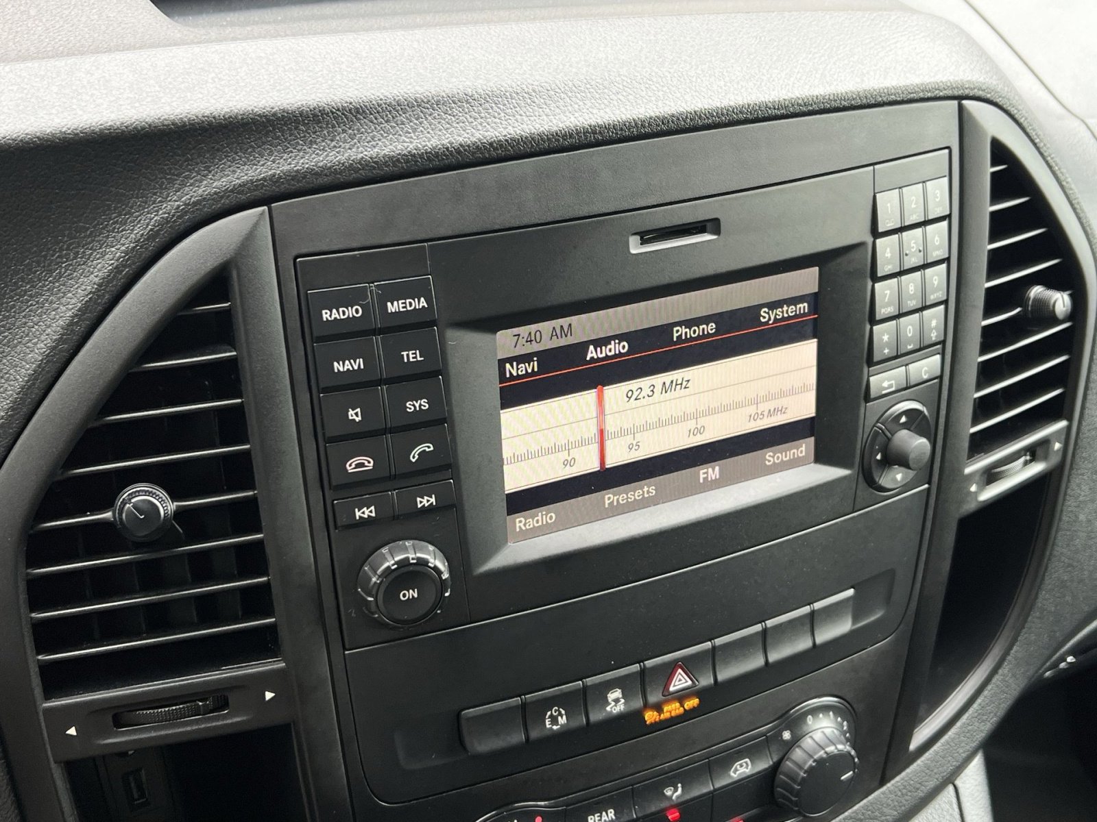 Used 2016 Mercedes-Benz Metris Passenger image 16