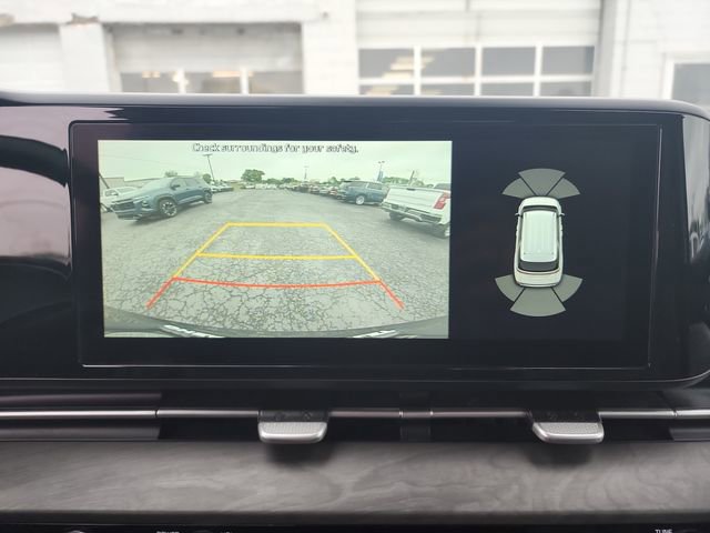 Used 2022 Kia Carnival EX FWD image 27