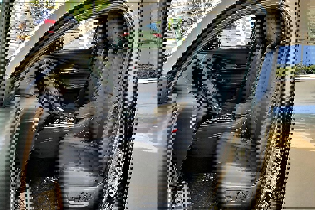 New 2025 MAZDA CX-30 2.5 Turbo w/ Premium Package image 18