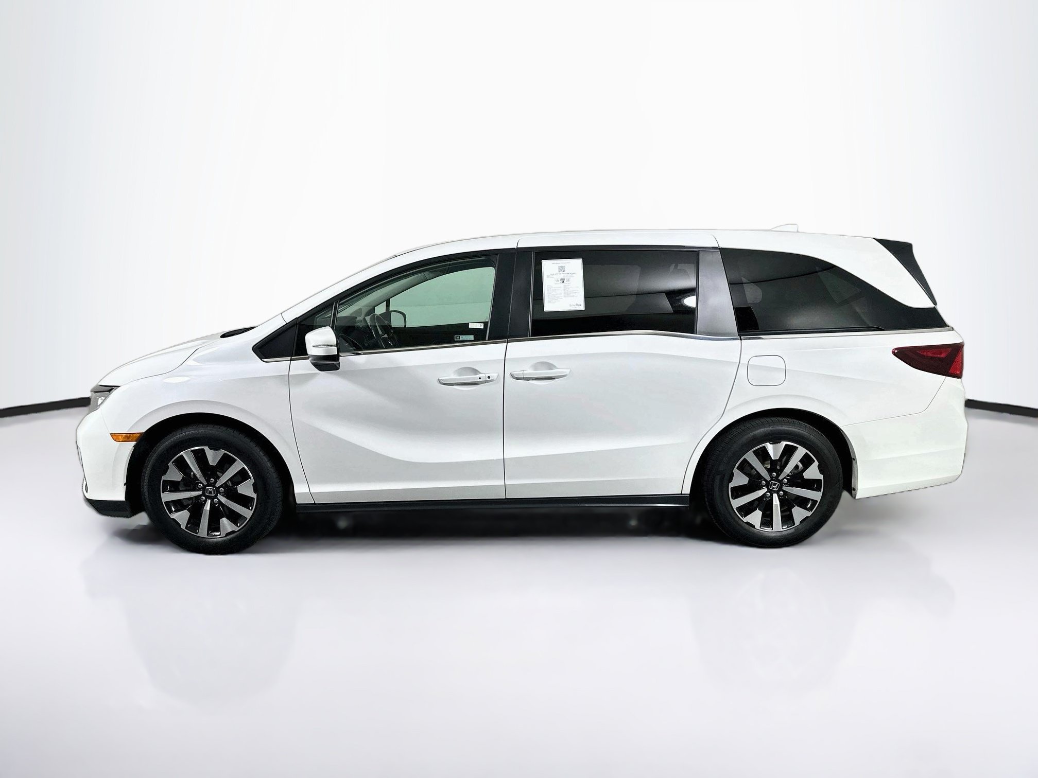 Used 2025 Honda Odyssey EX-L image 4