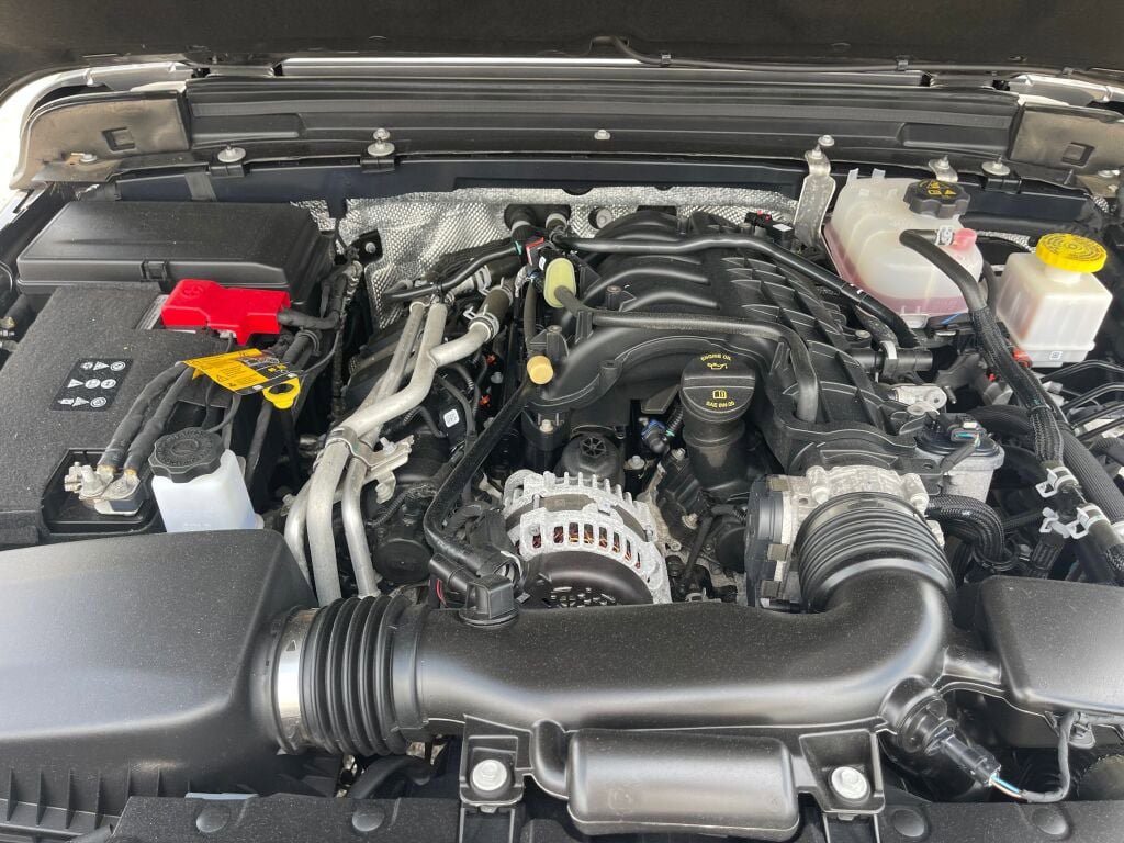 Used 2024 Jeep Gladiator Sport AWD/4WD image 34