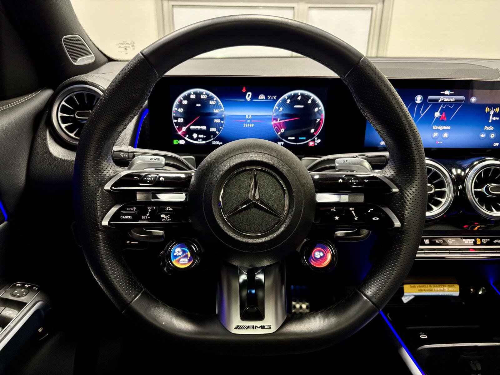 Used 2024 Mercedes-Benz GLB 35 AMG 4MATIC image 28