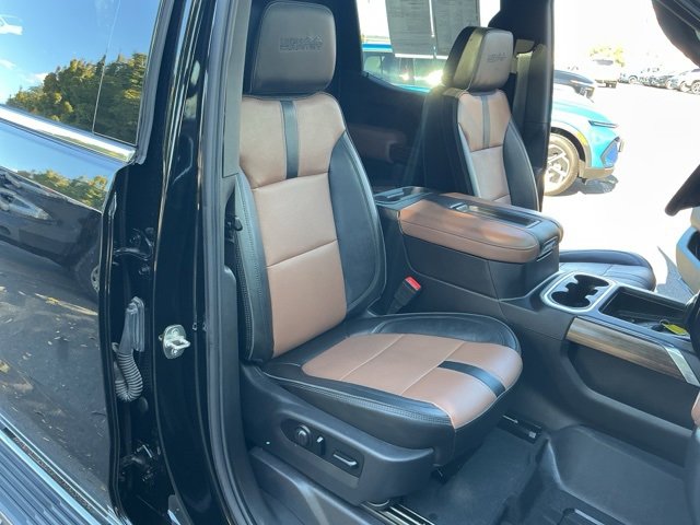 Used 2019 Chevrolet Silverado 1500 High Country w/ Technology Package image 33