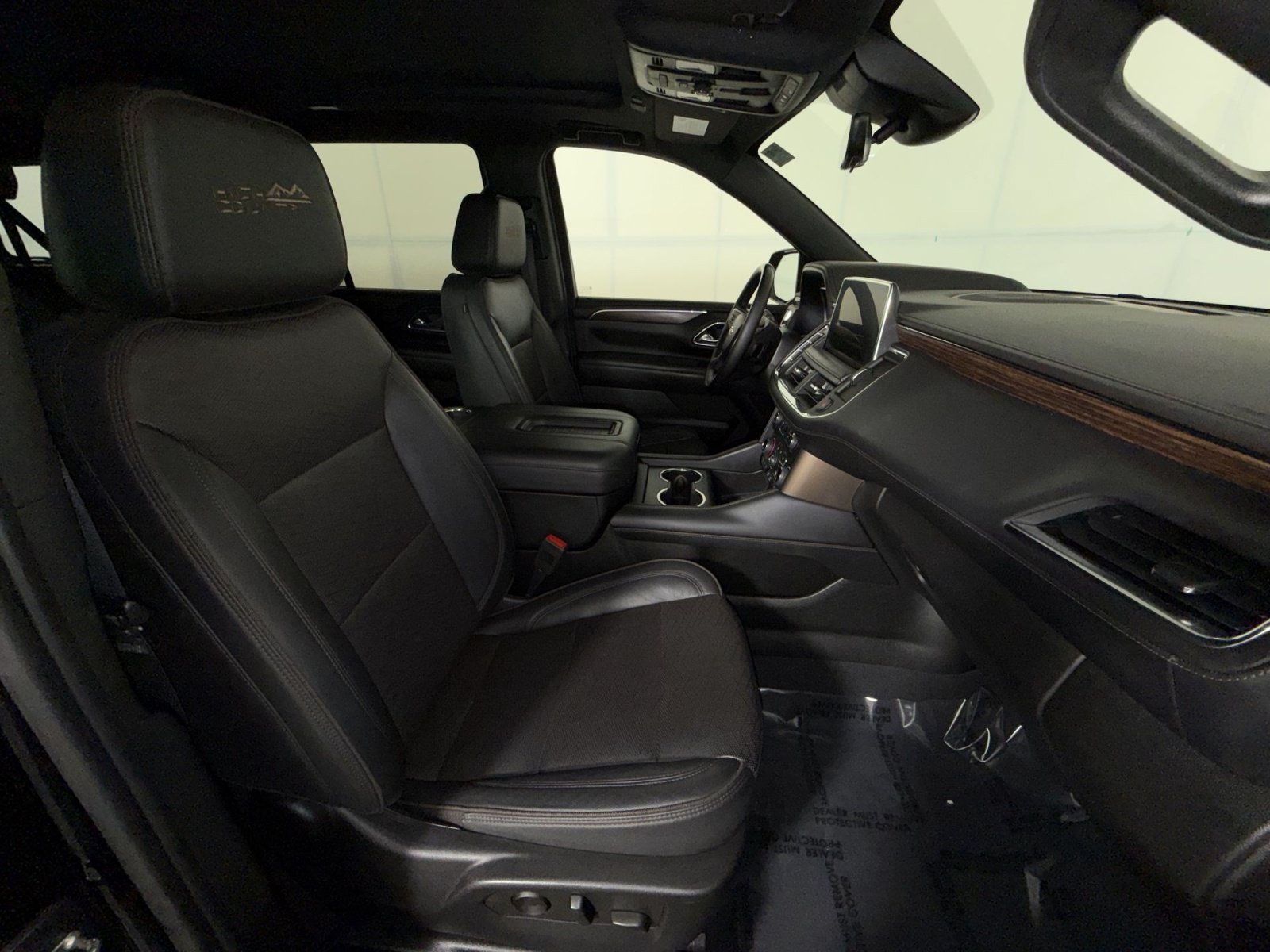 Used 2023 Chevrolet Tahoe High Country AWD/4WD image 28