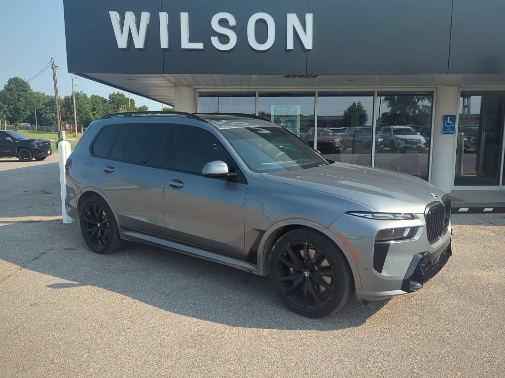 Used 2026 BMW X7 xDrive40i w/ Executive Package AWD/4WD image 1