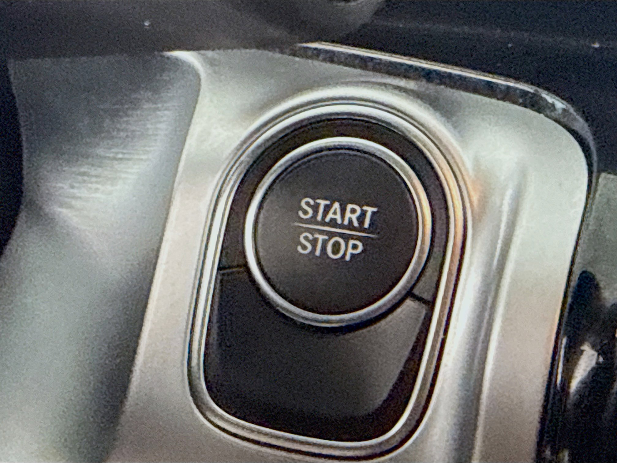 Used 2024 Mercedes-Benz EQB 300 4MATIC image 21