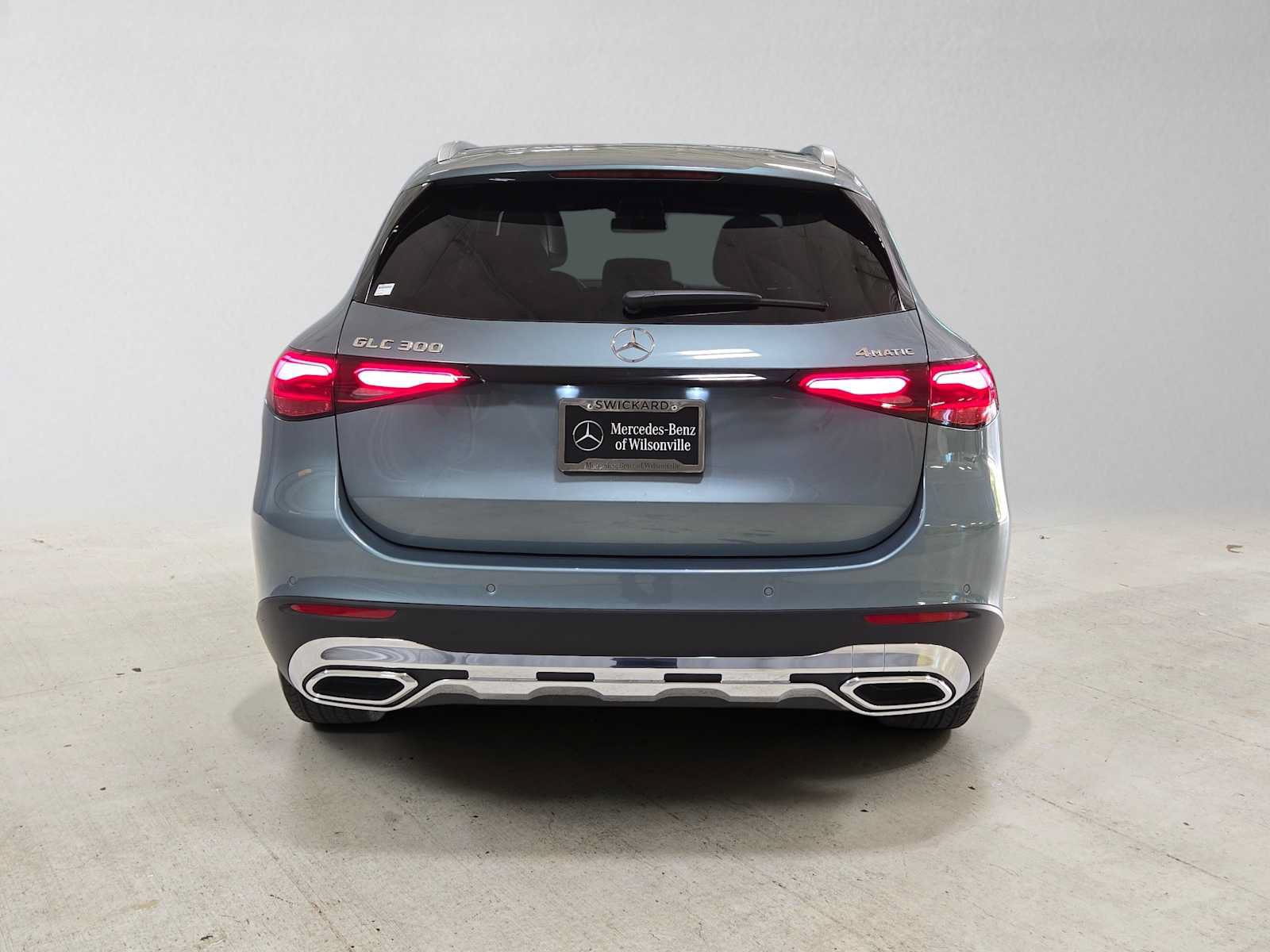 Used 2026 Mercedes-Benz GLC 300 4MATIC image 4